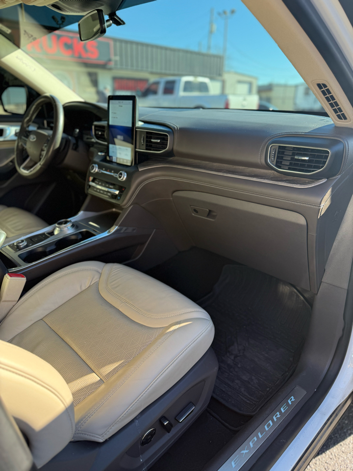 Used Car 2020 Ford Explorer  Platinum 4wd For Sale Under $30,000 In Dickson, Tennessee