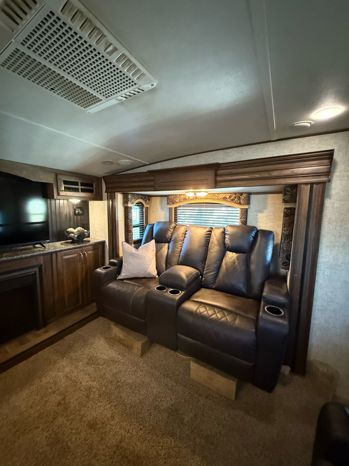 Keystone AVALANCHE  2015