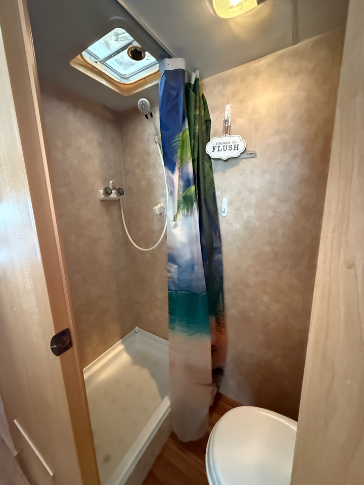 Used Car 2012 Kz Recreational Vehicles Escape  E19 For Sale Under $10,000 In Dickson, Tennessee