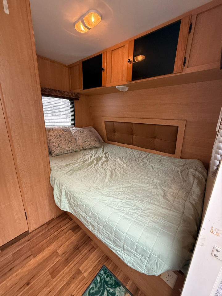 Used Car 2012 Kz Recreational Vehicles Escape  E19 For Sale Under $10,000 In Dickson, Tennessee