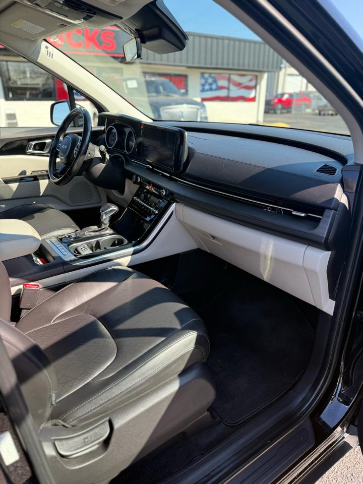 Kia Carnival EX FWD 2022