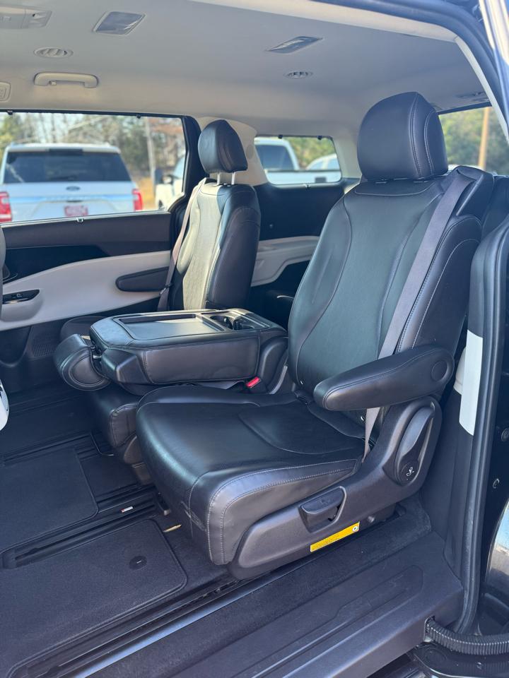 Kia Carnival EX FWD 2022