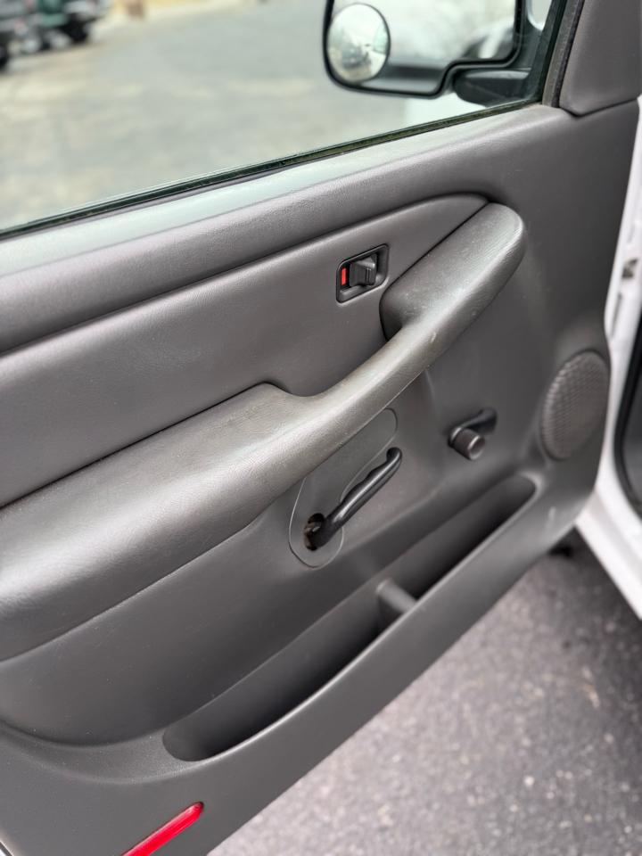 Chevrolet Silverado 1500 Reg Cab 133.0" WB Work Truck 2003