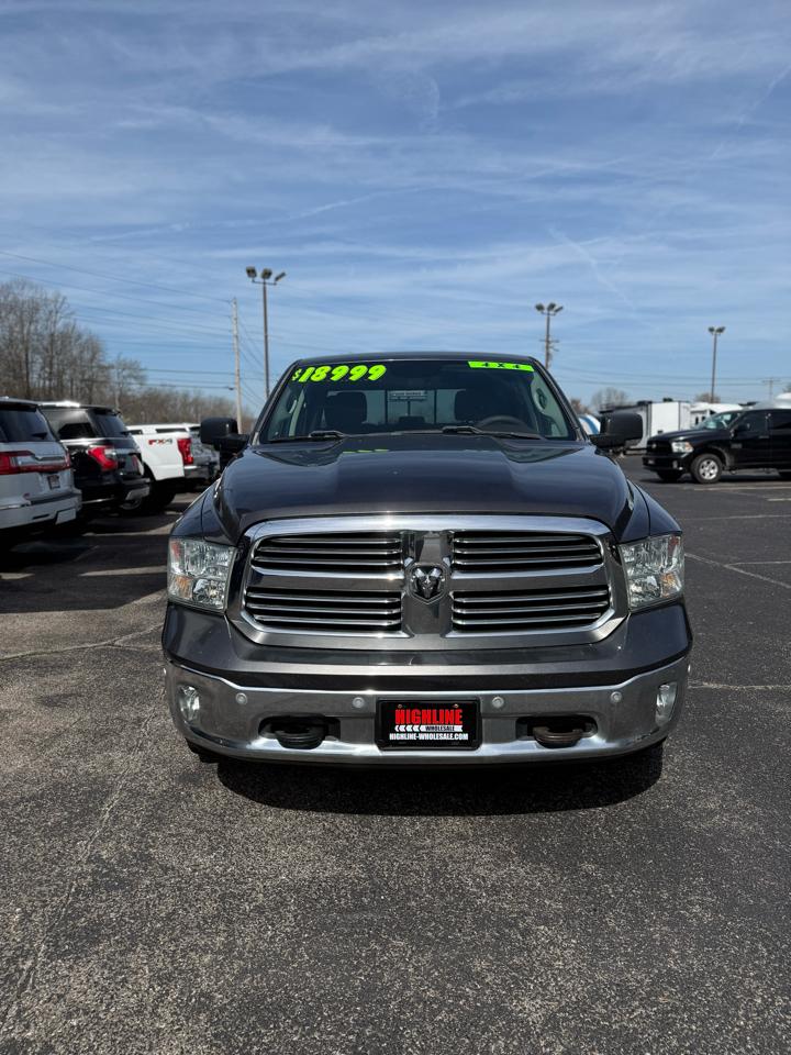 RAM 1500 4WD Crew Cab 140.5" Lone Star 2016