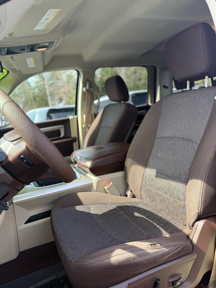 RAM 1500 4WD Crew Cab 140.5" Lone Star 2016