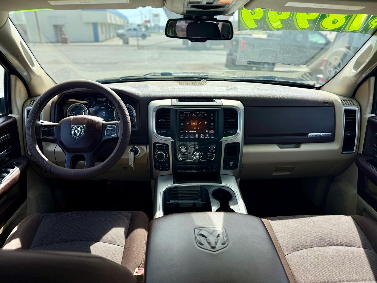 RAM 1500 4WD Crew Cab 140.5" Lone Star 2016