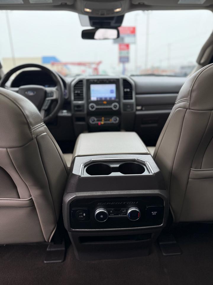 Used Car 2021 Ford Expedition Max  Xlt 4x4 For Sale Under $30,000 In Dickson, Tennessee
