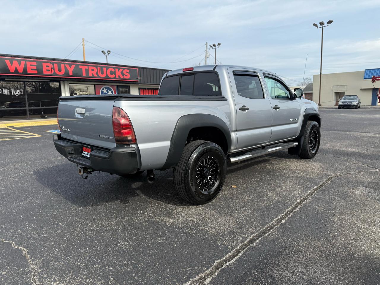 Toyota Tacoma 2WD Double Cab I4 AT PreRunner (Natl) 2015