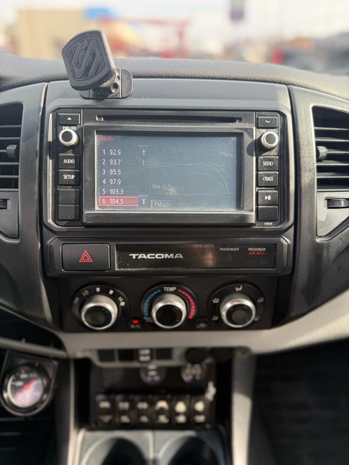 Toyota Tacoma 2WD Double Cab I4 AT PreRunner (Natl) 2015