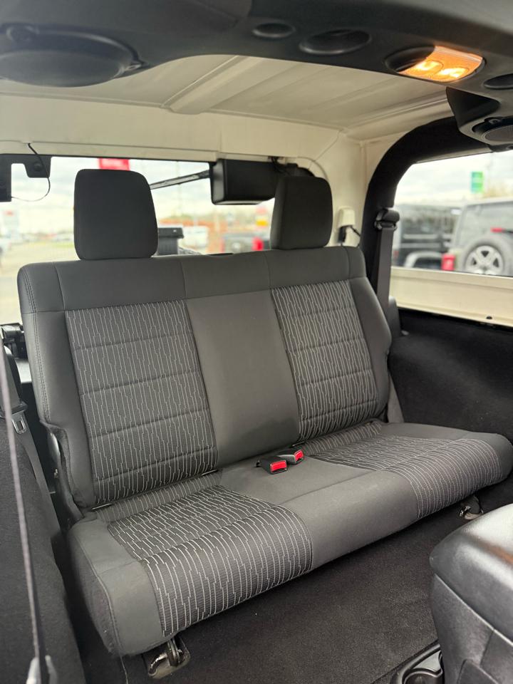 Used Car 2012 Jeep Wrangler  4wd 2dr Sahara For Sale Under $15,000 In Dickson, Tennessee