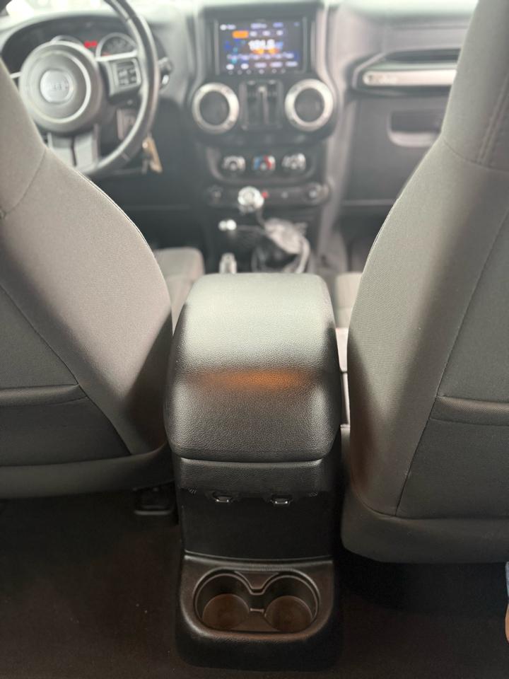 Used Car 2012 Jeep Wrangler  4wd 2dr Sahara For Sale Under $15,000 In Dickson, Tennessee