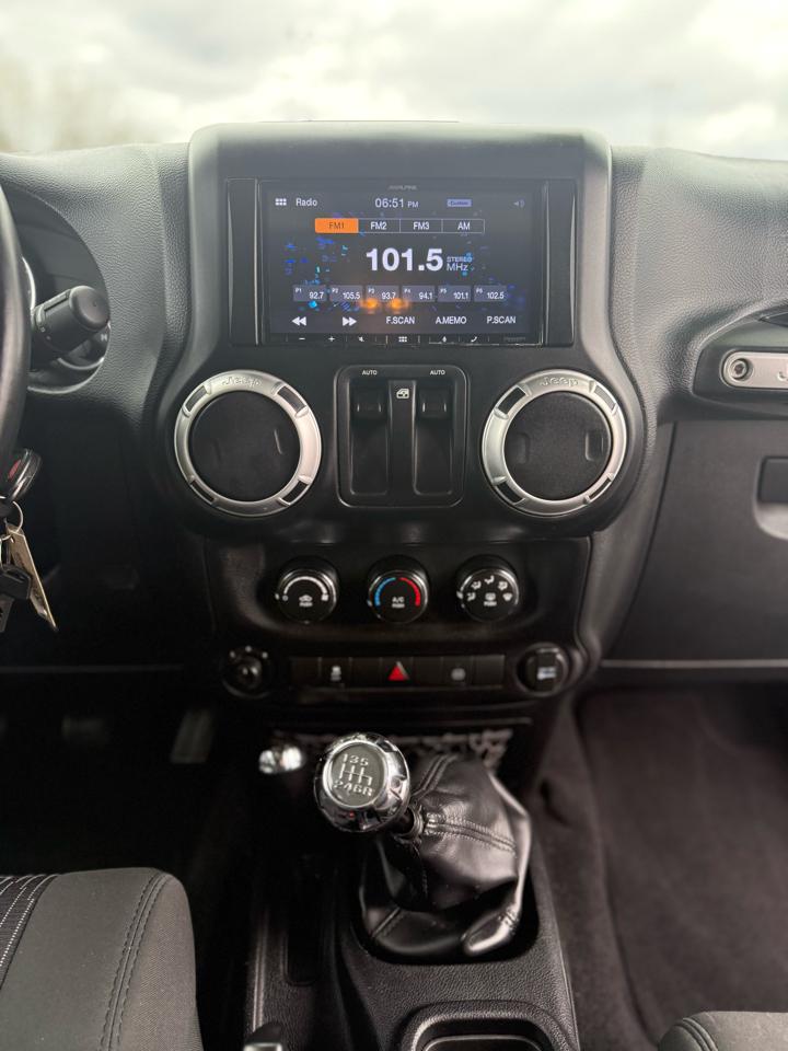 Used Car 2012 Jeep Wrangler  4wd 2dr Sahara For Sale Under $15,000 In Dickson, Tennessee