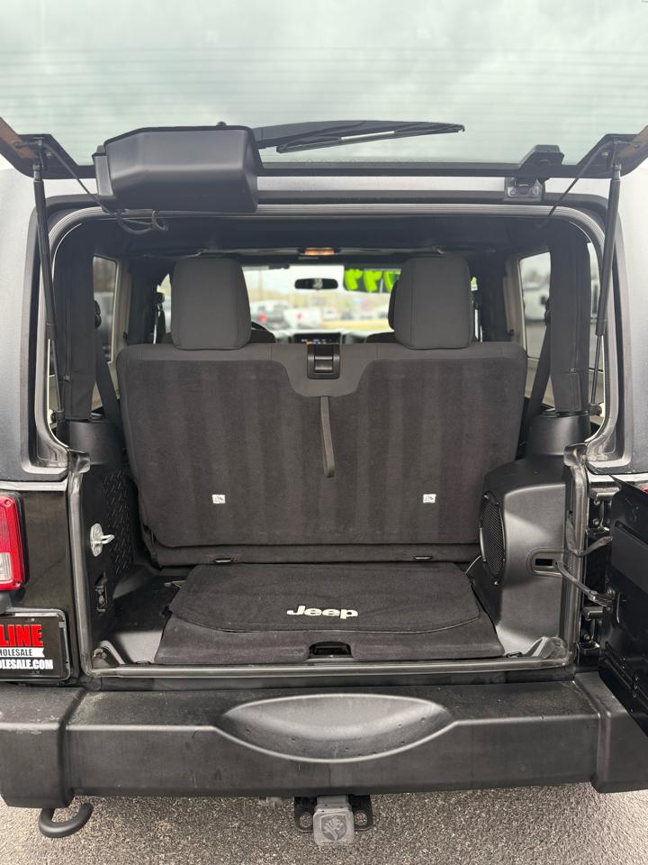 Used Car 2012 Jeep Wrangler  4wd 2dr Sahara For Sale Under $15,000 In Dickson, Tennessee