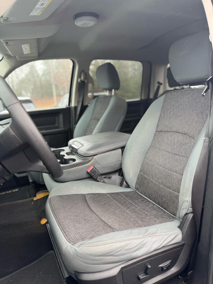 Used Car 2013 Ram 1500  4wd Crew Cab 140.5