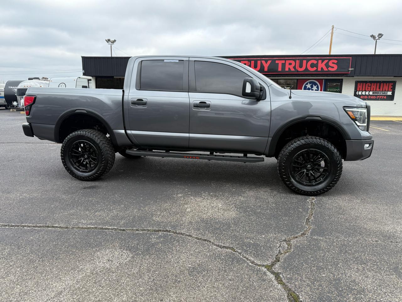 Nissan Titan 4x4 Crew Cab PRO-4X 2021