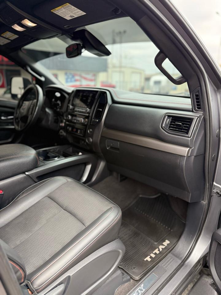 Nissan Titan 4x4 Crew Cab PRO-4X 2021