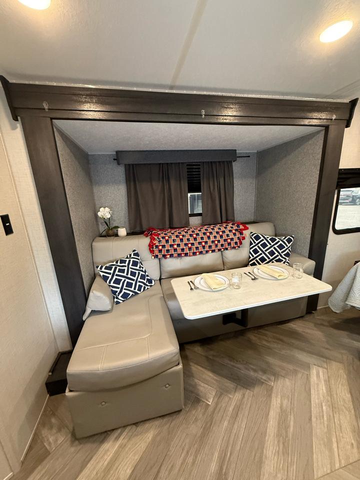 Forest River Ozark Ascent  2021