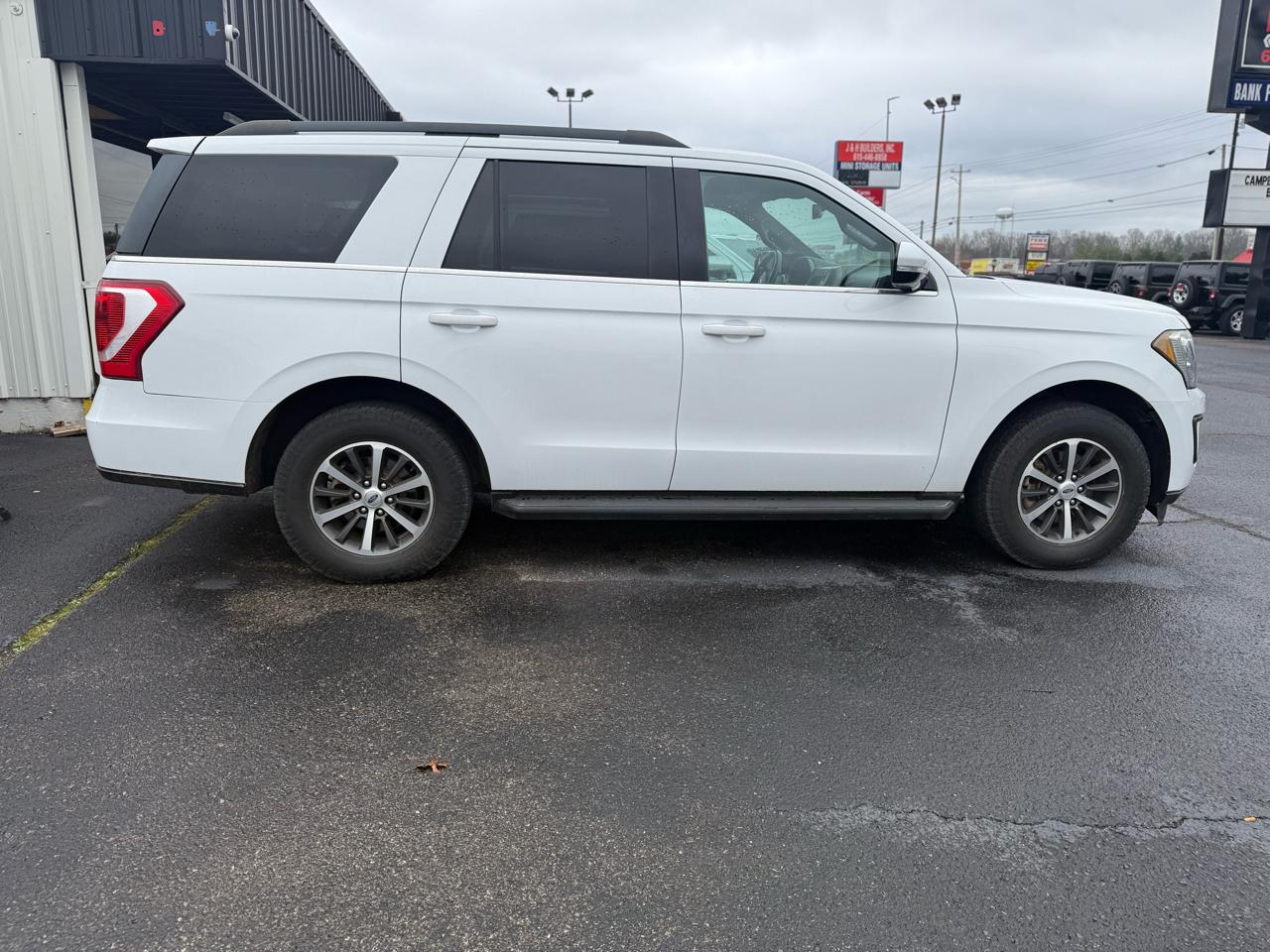 Used Car 2019 Ford Expedition  Xlt 4x4 For Sale Under $25,000 In Dickson, Tennessee