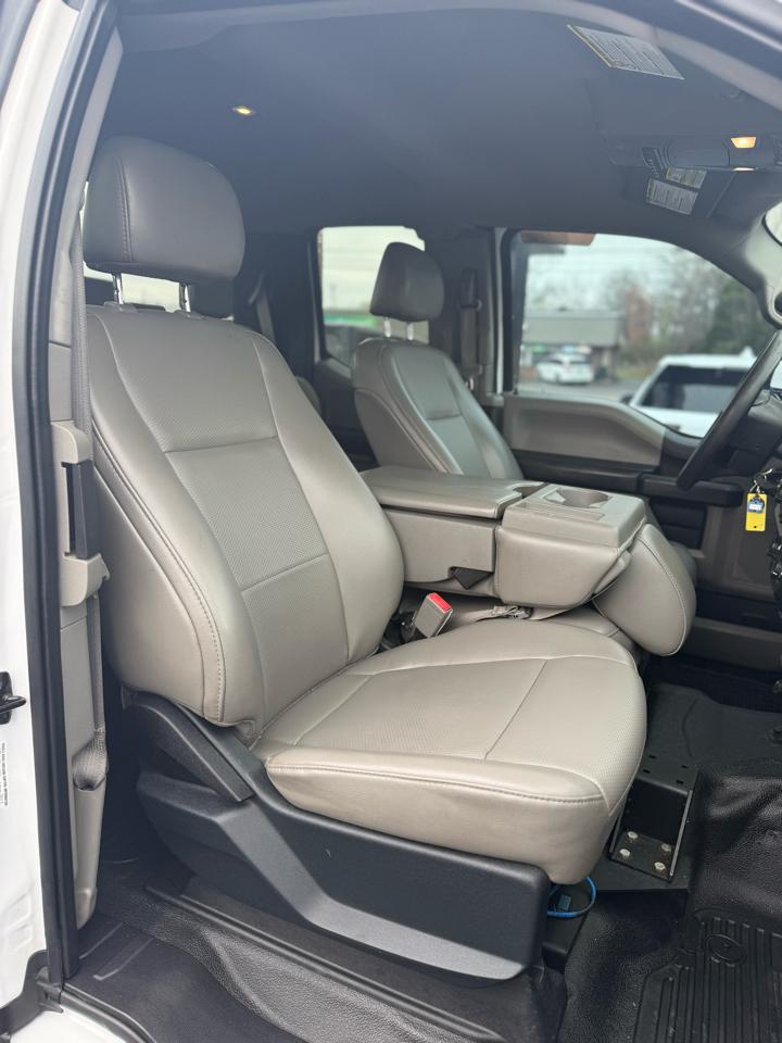 Ford Super Duty F-350 SRW Lariat 4WD SuperCab 8' Box 2017