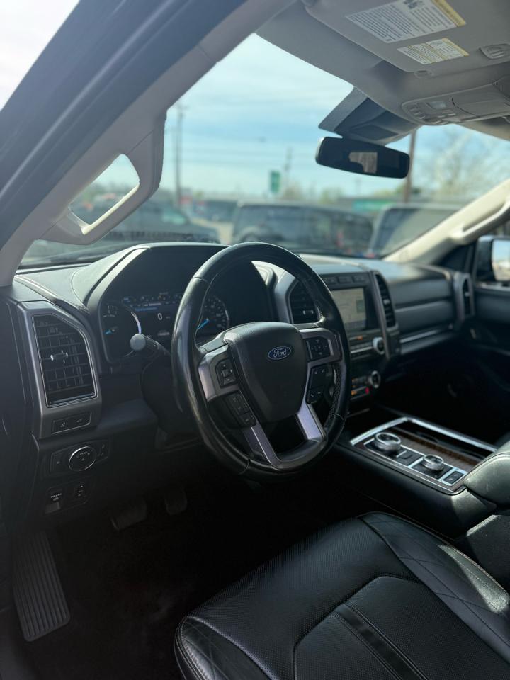 Used Car 2021 Ford Expedition Max  Platinum 4x4 For Sale Under $35,000 In Dickson, Tennessee