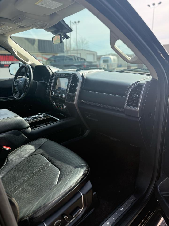 Used Car 2021 Ford Expedition Max  Platinum 4x4 For Sale Under $35,000 In Dickson, Tennessee