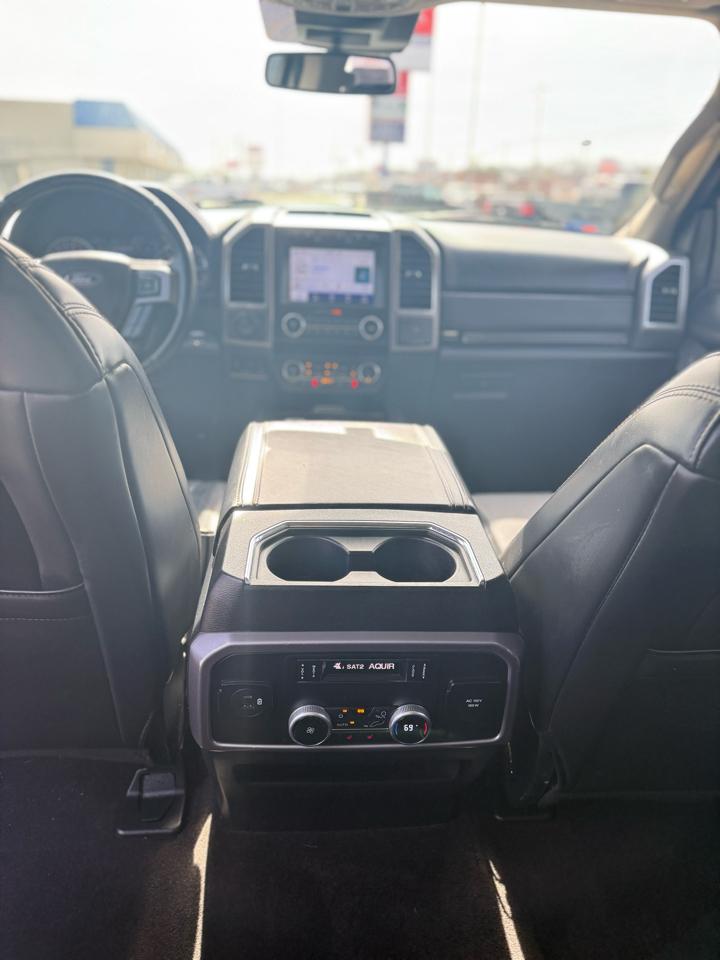 Used Car 2021 Ford Expedition Max  Platinum 4x4 For Sale Under $35,000 In Dickson, Tennessee