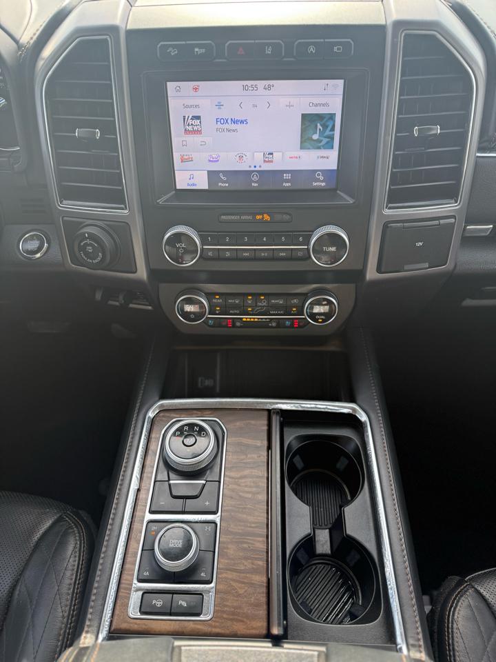 Used Car 2021 Ford Expedition Max  Platinum 4x4 For Sale Under $35,000 In Dickson, Tennessee