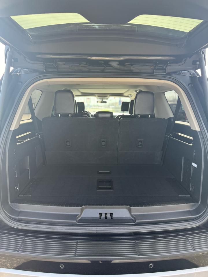 Used Car 2021 Ford Expedition Max  Platinum 4x4 For Sale Under $35,000 In Dickson, Tennessee