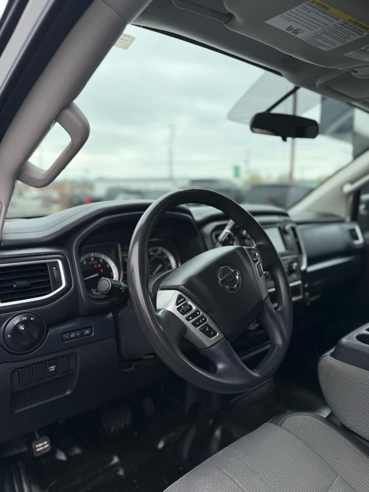 Used Car 2019 Nissan Titan  4x4 Crew Cab S For Sale Under $20,000 In Dickson, Tennessee
