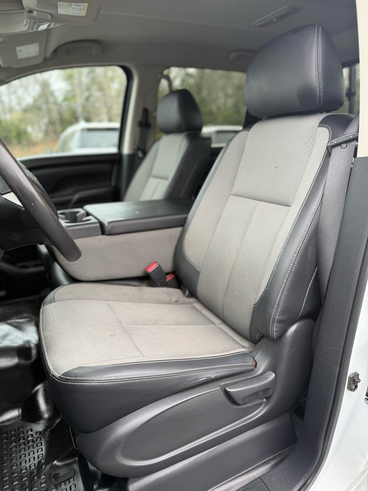 Used Car 2019 Nissan Titan  4x4 Crew Cab S For Sale Under $20,000 In Dickson, Tennessee