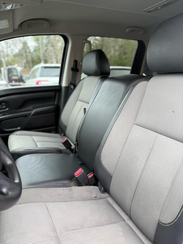 Used Car 2019 Nissan Titan  4x4 Crew Cab S For Sale Under $20,000 In Dickson, Tennessee