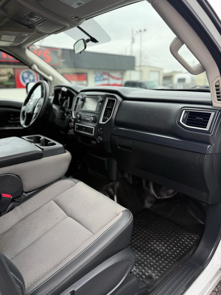 Used Car 2019 Nissan Titan  4x4 Crew Cab S For Sale Under $20,000 In Dickson, Tennessee
