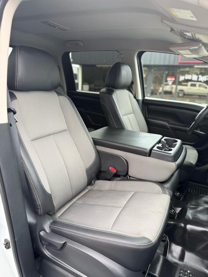 Used Car 2019 Nissan Titan  4x4 Crew Cab S For Sale Under $20,000 In Dickson, Tennessee