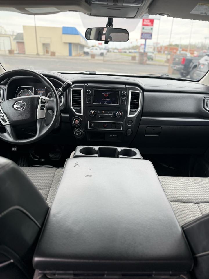 Used Car 2019 Nissan Titan  4x4 Crew Cab S For Sale Under $20,000 In Dickson, Tennessee