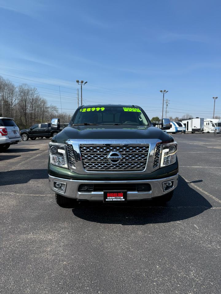 Nissan Titan XD 4x4 Diesel Crew Cab SL 2019