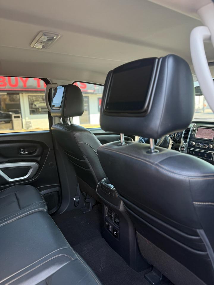 Nissan Titan XD 4x4 Diesel Crew Cab SL 2019