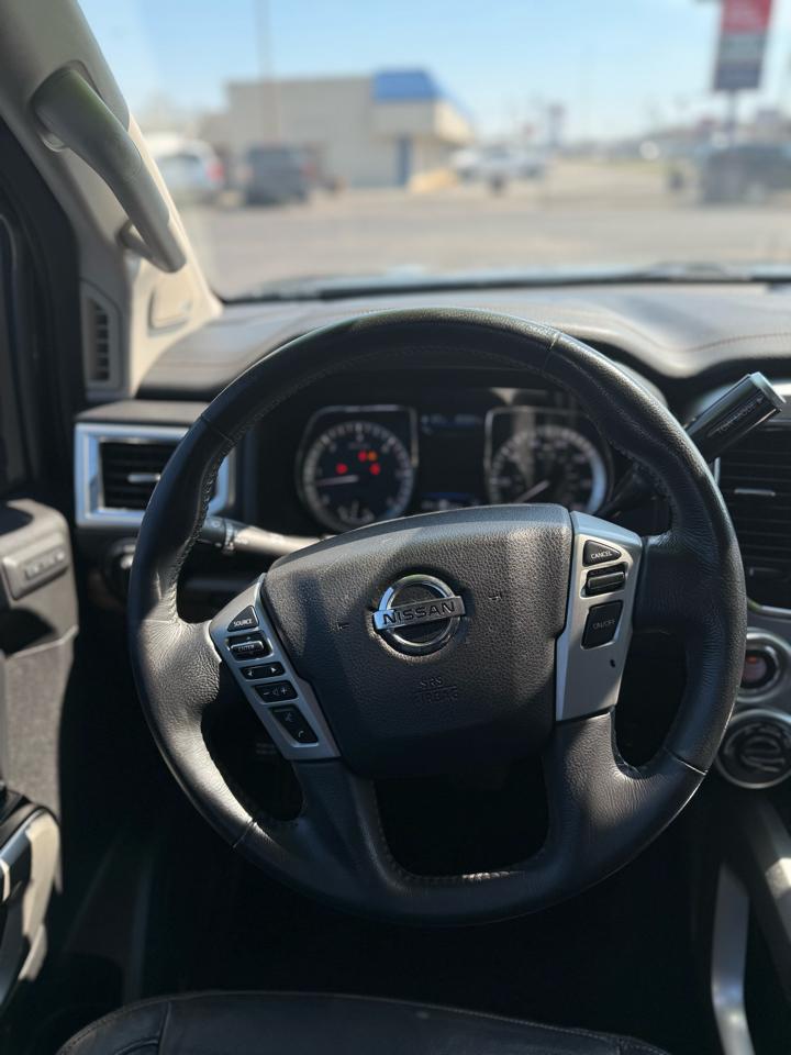 Nissan Titan XD 4x4 Diesel Crew Cab SL 2019