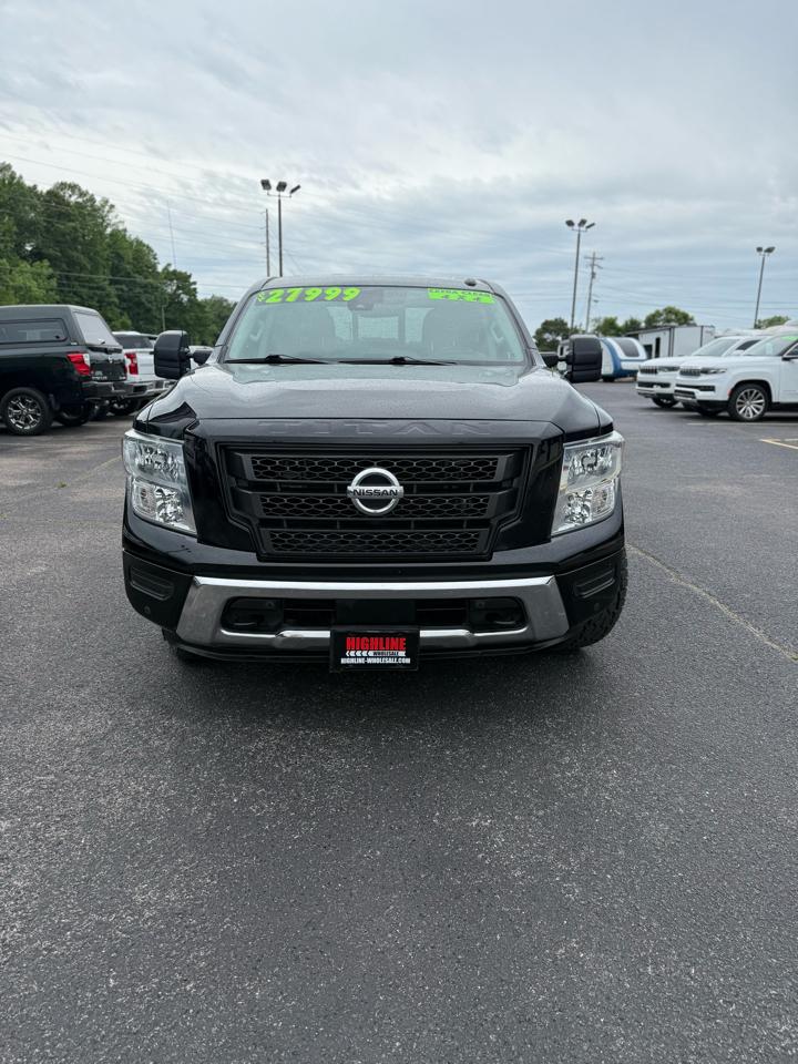 Nissan Titan 4x4 Crew Cab SV 2021