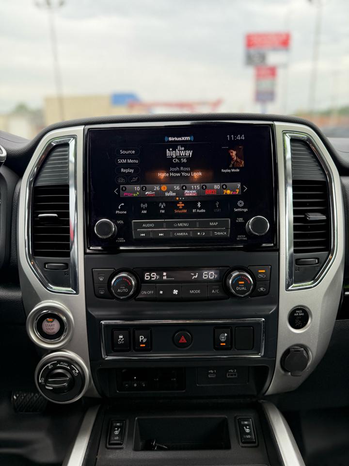 Nissan Titan 4x4 Crew Cab SV 2021