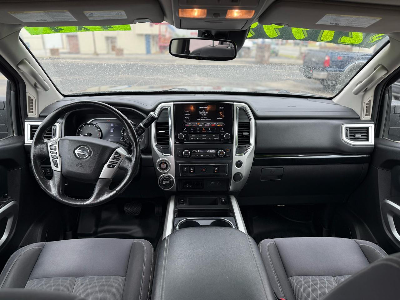 Nissan Titan 4x4 Crew Cab SV 2021