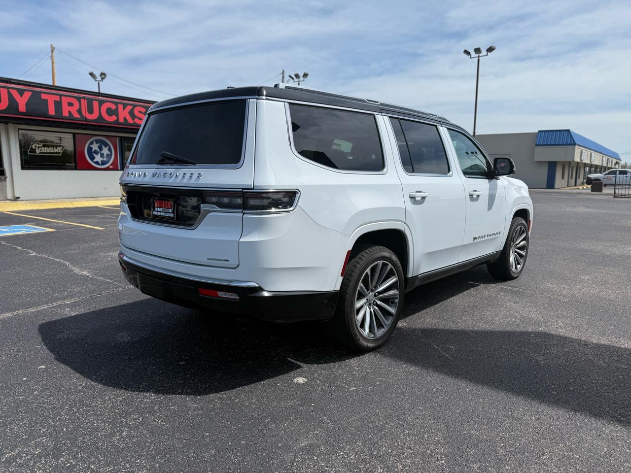 Used Car 2023 Jeep Grand Wagoneer  Series Ii 4x4 For Sale Under $50,000 In Dickson, Tennessee