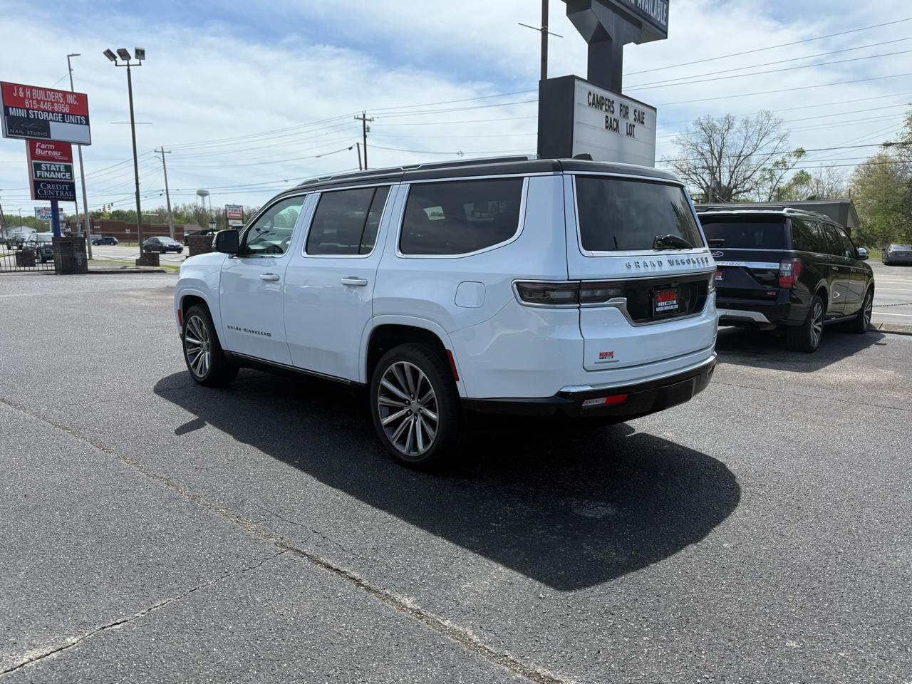 Used Car 2023 Jeep Grand Wagoneer  Series Ii 4x4 For Sale Under $50,000 In Dickson, Tennessee