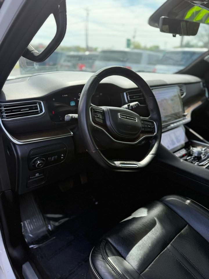 Used Car 2023 Jeep Grand Wagoneer  Series Ii 4x4 For Sale Under $50,000 In Dickson, Tennessee