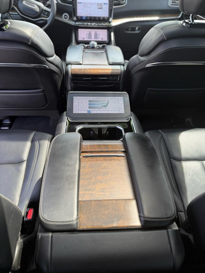 Used Car 2023 Jeep Grand Wagoneer  Series Ii 4x4 For Sale Under $50,000 In Dickson, Tennessee