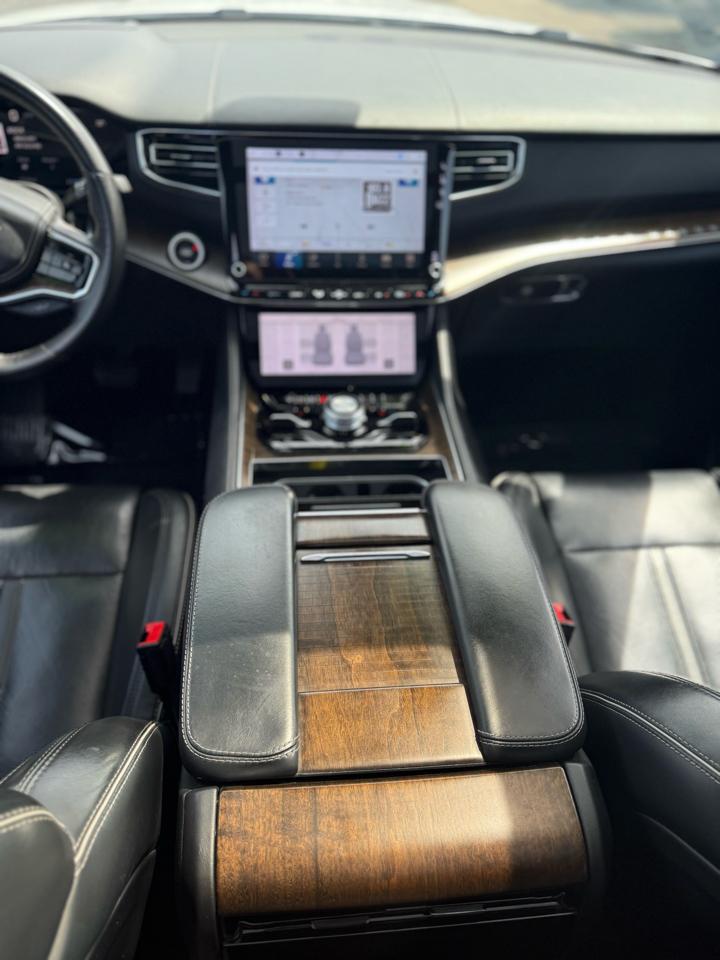 Used Car 2023 Jeep Grand Wagoneer  Series Ii 4x4 For Sale Under $50,000 In Dickson, Tennessee