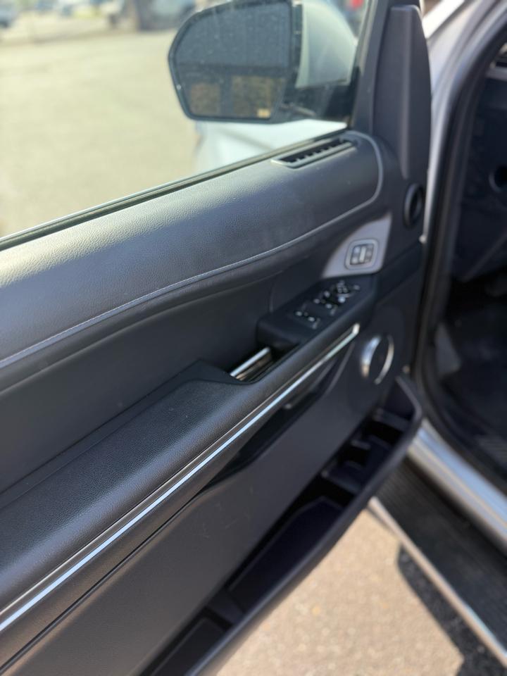 Used Car 2023 Ford Expedition  Xlt 4x4 For Sale Under $35,000 In Dickson, Tennessee