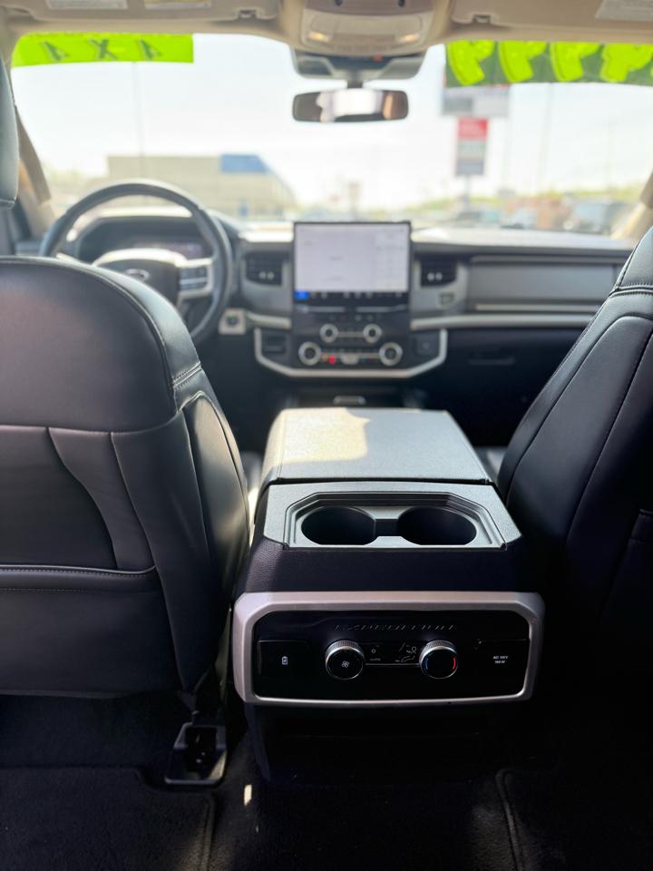 Used Car 2023 Ford Expedition  Xlt 4x4 For Sale Under $35,000 In Dickson, Tennessee