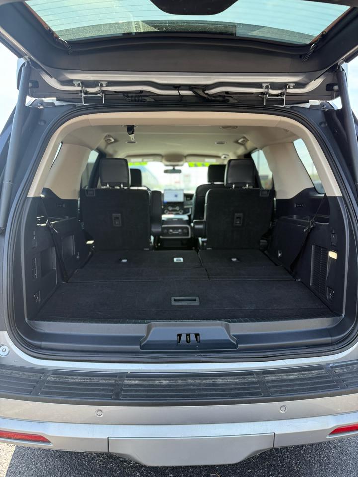 Used Car 2023 Ford Expedition  Xlt 4x4 For Sale Under $35,000 In Dickson, Tennessee