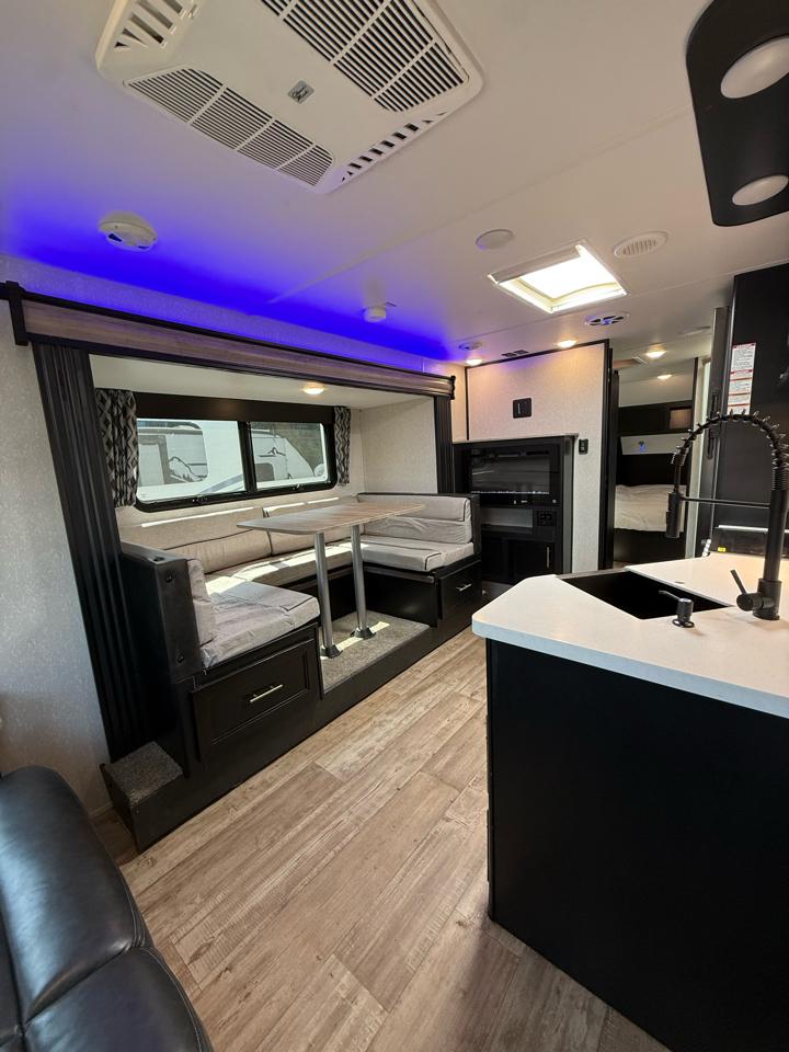 Used Car 2022 Cherokee Trailer Grey Wolf  23mkbl For Sale Under $20,000 In Dickson, Tennessee