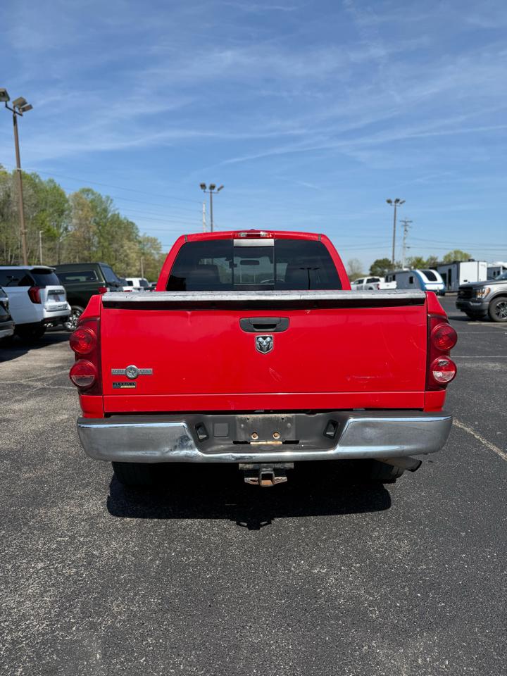 Dodge Ram 1500 2WD Quad Cab 140.5" SLT 2008